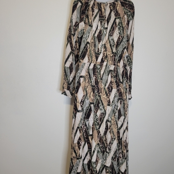 H&M Multicolor Long Sleeve Dress - Picture 2 of 7